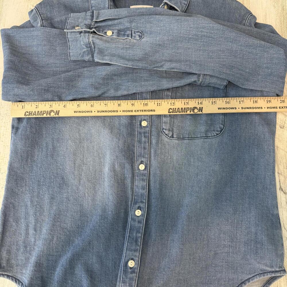 Universal Thread Chambray Denim Button Down Shirt… - image 4